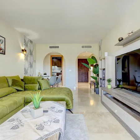 Cozy, 1 Bedroom On The Sunny Riviera Apartment